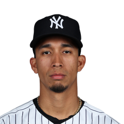 Oswaldo Cabrera headshot